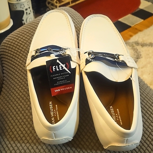 VAN HUESEN FLEX - Picture 1 of 5